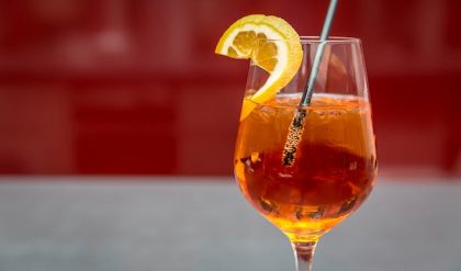 Bucuria verii: Cocktail-uri însorite cu gin